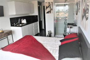 Studio 315, Port Vénus au village naturiste